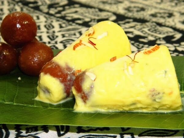 Gulab jamun with Kulfi